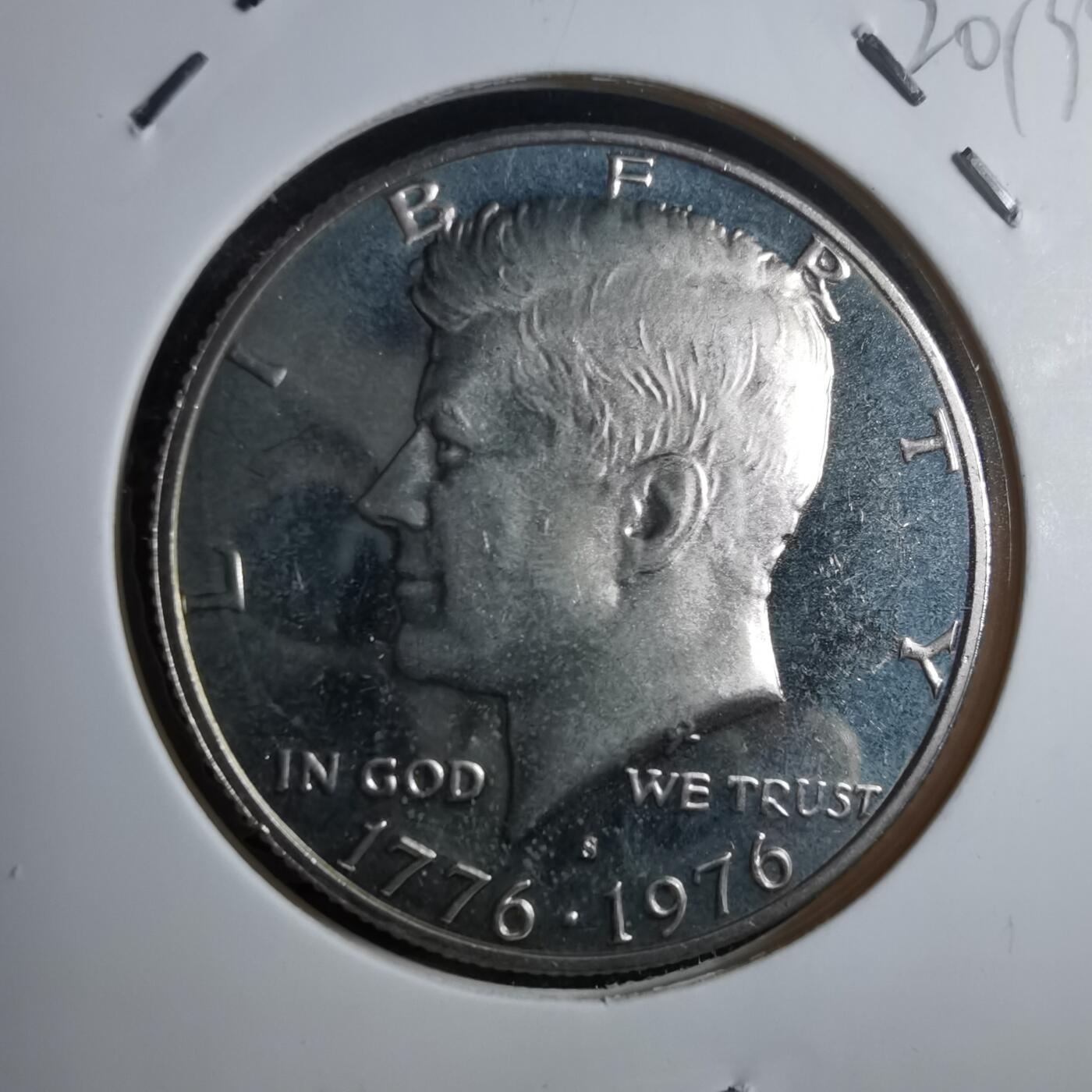 沼泽如烟--第910场 美国1976年精制半圆