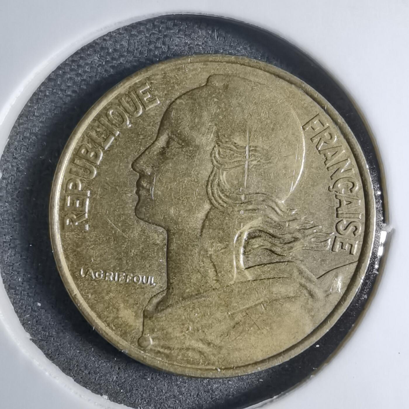 沼泽如烟--第909场 法国1990年十分