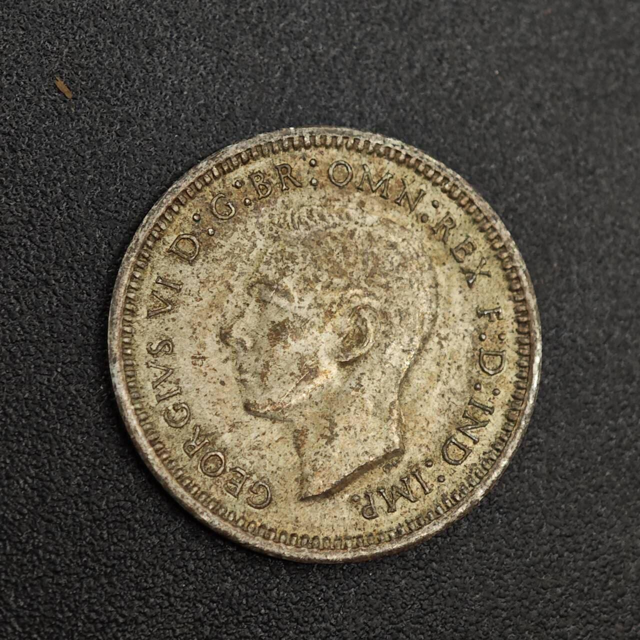 【淘币小摊】实时拍第八百零二拍   散币场   满百包邮可预留二周 每周一统一发货   澳大利亚1940年乔治六世3便士银币