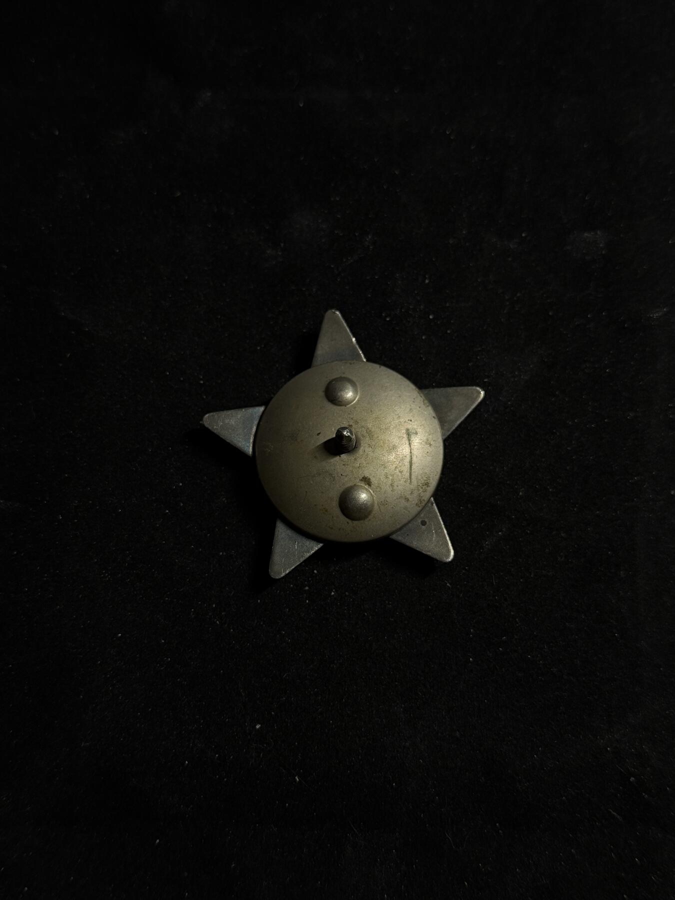 戎马世界章牌大赏第108期 苏联红星勋章，号段3049697，无档案