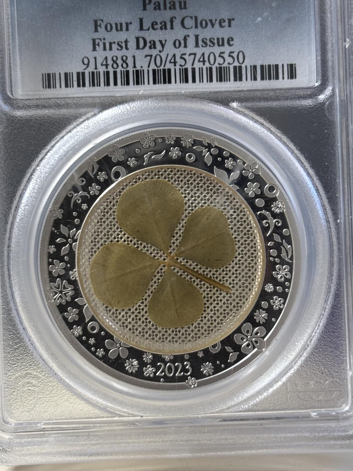 第182期拍卖 帕劳2023年幸运钱币系列镶嵌幸运四叶草纪念银币PCGS-PR70首无盒无证书，999银，发行2023枚