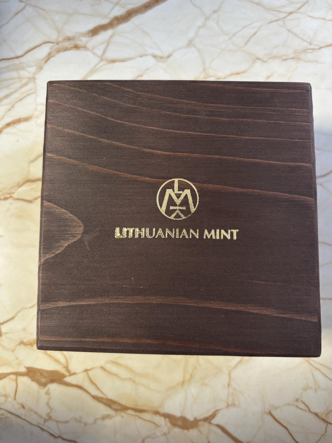 第182期拍卖 纽埃2021年金羊毛系列1美狄亚2盎司高浮雕彩色银币原盒证书，999银，发行量500枚，