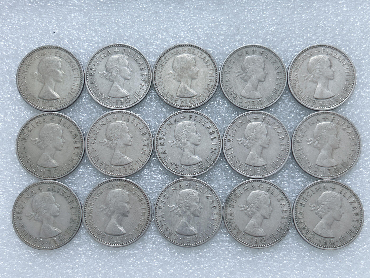 第一海外回流一元起拍收藏 散集专场  第270期 英国50年代三狮版1先令硬币 15枚