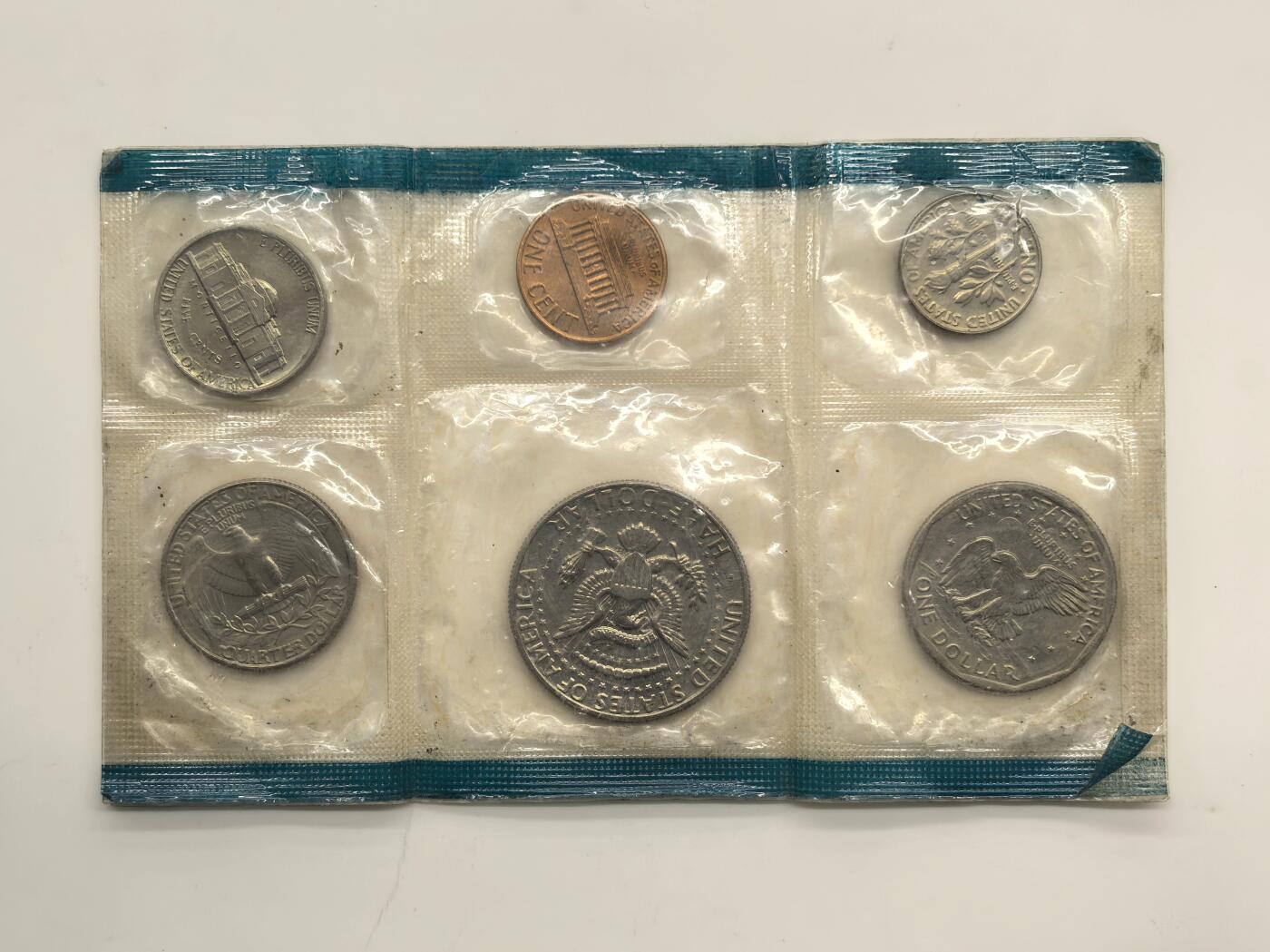 博洋堂世界钱币拍卖第147期（全场包邮） 法国1976原盒套币9枚，大力神银币+美国1980年塑封套币6枚