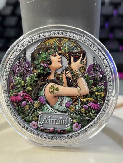 第182期拍卖 - 加纳2022年健康女神系列7Airmid彩色仿古纪念银币，999银，50克，发行500枚