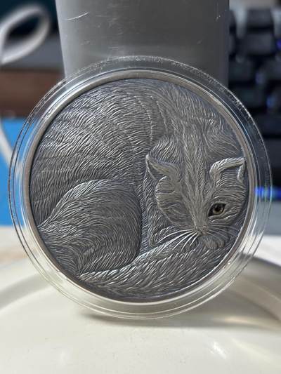 第182期拍卖 - 纽埃2016年新艺术猫高浮雕手工仿古彩色2盎司银币,999银，发行500枚