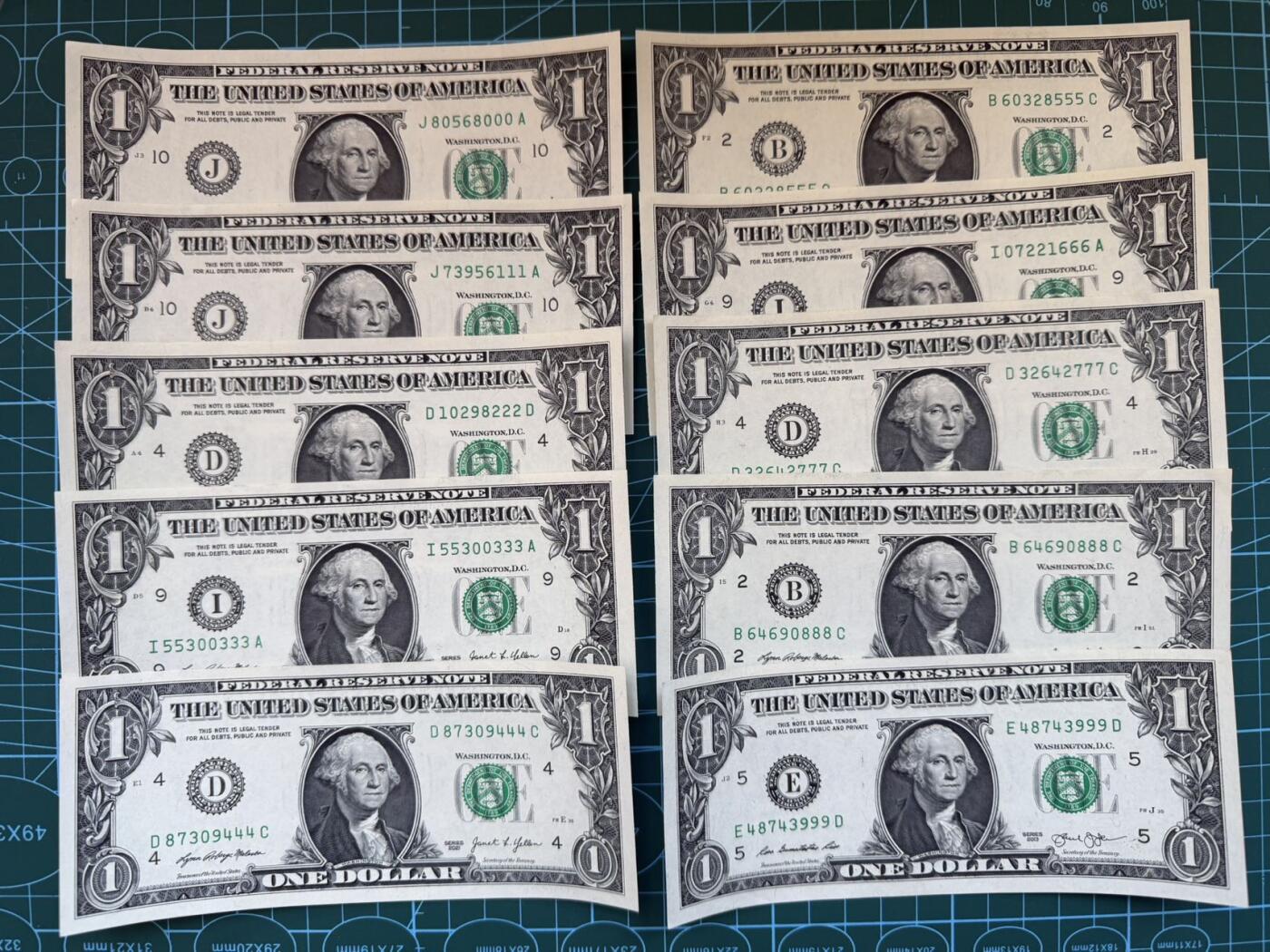 【炜奕收藏】，第五十一期 美国1美元000-999豹子号一组共10张，UNC-/UNC品相