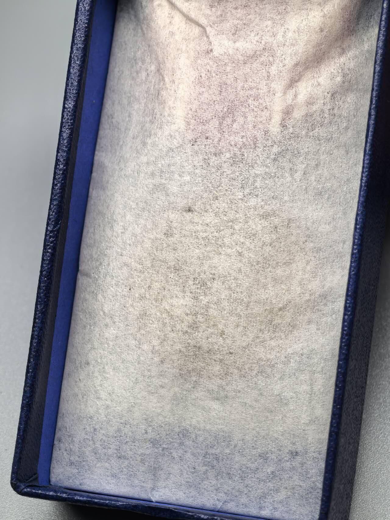 小驴勋章奖章收藏11月22日周六晚六点拍卖（珍爱和平，收藏战争，铭记历史，勿忘国耻，忠党爱国。有偿代拍，送拍规则在简介最后，参拍须阅读规则后再参拍，关系到运费包装发货时效真假辨别等关键信息，拍卖时不再发原图，看大图店主微信码在拍卖店铺介绍里） 美国陆军良好行为奖章带略，纯新库存