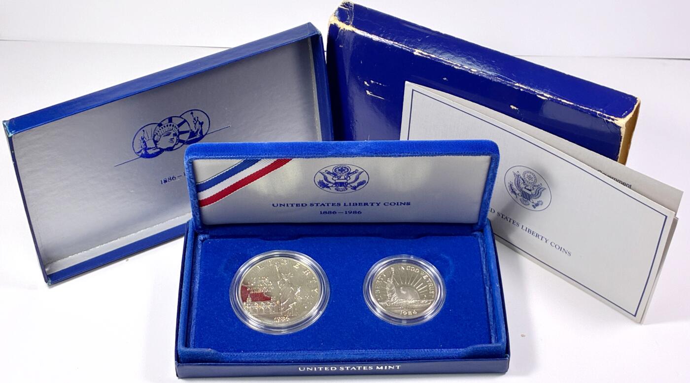 【雨安】【直播拍卖】【世界币章115期-裸币】2025-11-21 周五 19:30 保真 [现代钱币] USA 美国 装帧 1986年 1美元 1/2美元 独立百年纪念银币 原盒原证