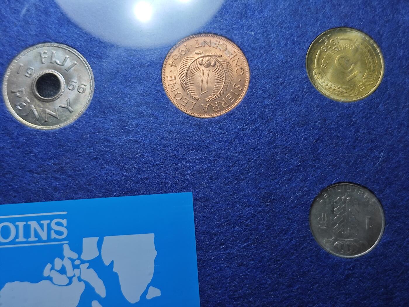 KK钱币收藏小铺 （套币 好品/批量散币 银币）专场  2月预留时间 周末发货  世界各国硬币卡套17枚 含好品！