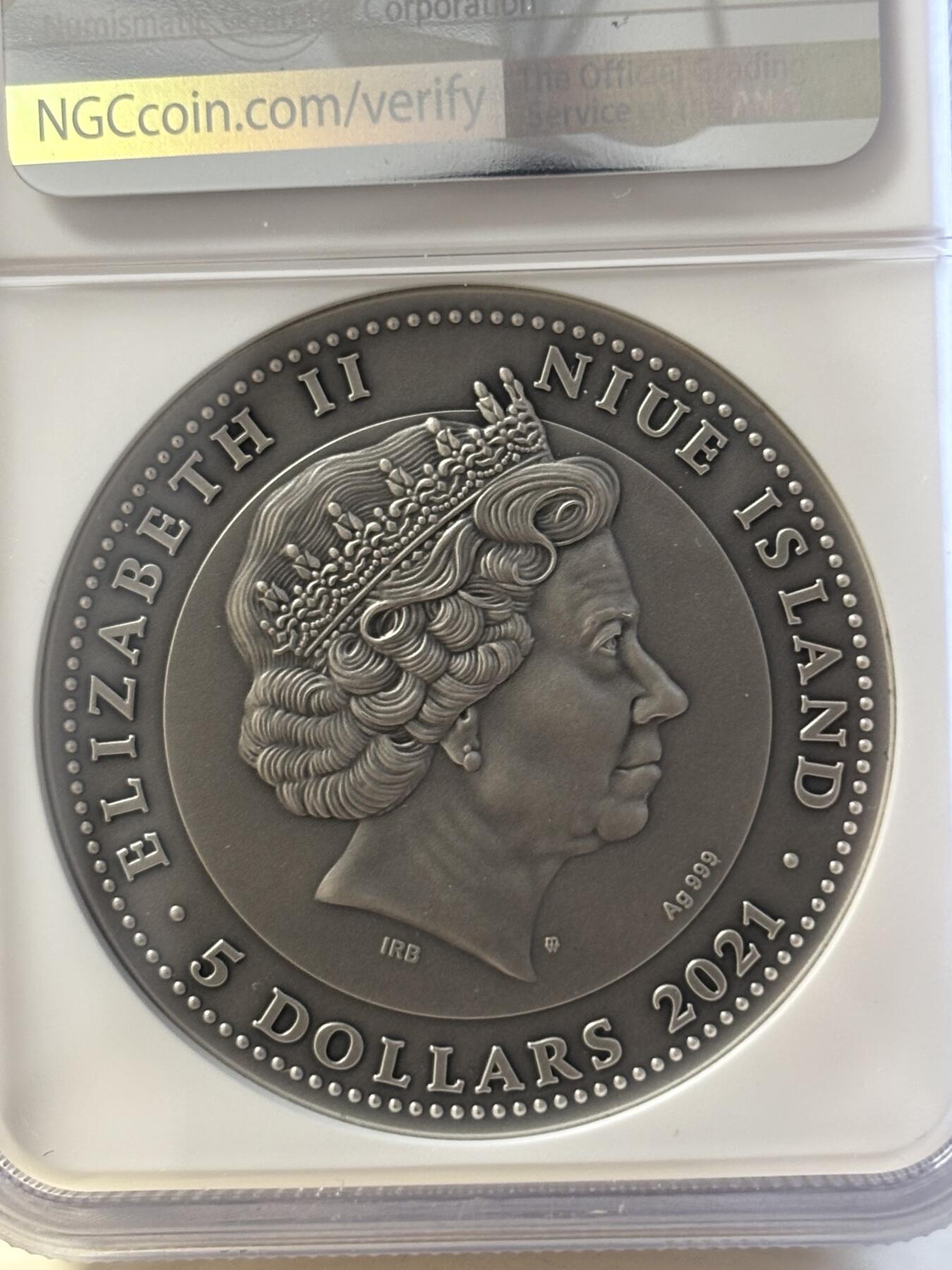 第182期拍卖 纽埃2021年战神阿瑞斯和马尔斯2盎司高浮雕镶嵌纪念银币NGC-MS70原盒证书，999银，发行量500枚，