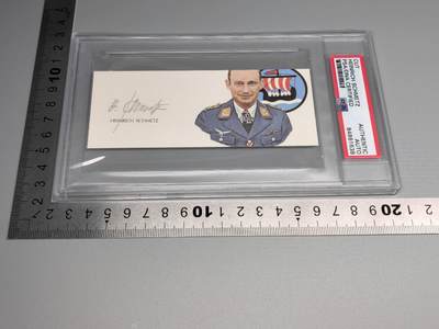 小驴勋章奖章收藏11月22日周六晚六点拍卖（珍爱和平，收藏战争，铭记历史，勿忘国耻，忠党爱国。有偿代拍，送拍规则在简介最后，参拍须阅读规则后再参拍，关系到运费包装发货时效真假辨别等关键信息，拍卖时不再发原图，看大图店主微信码在拍卖店铺介绍里） - 德国空军道尼尔”Do.217K轰炸机 世上第一次实战使用弗里茨X制导炸弹击沉意大利罗马号战列舰-海因里希.施梅茨PSA权威认证卡砖卡牌战后签名