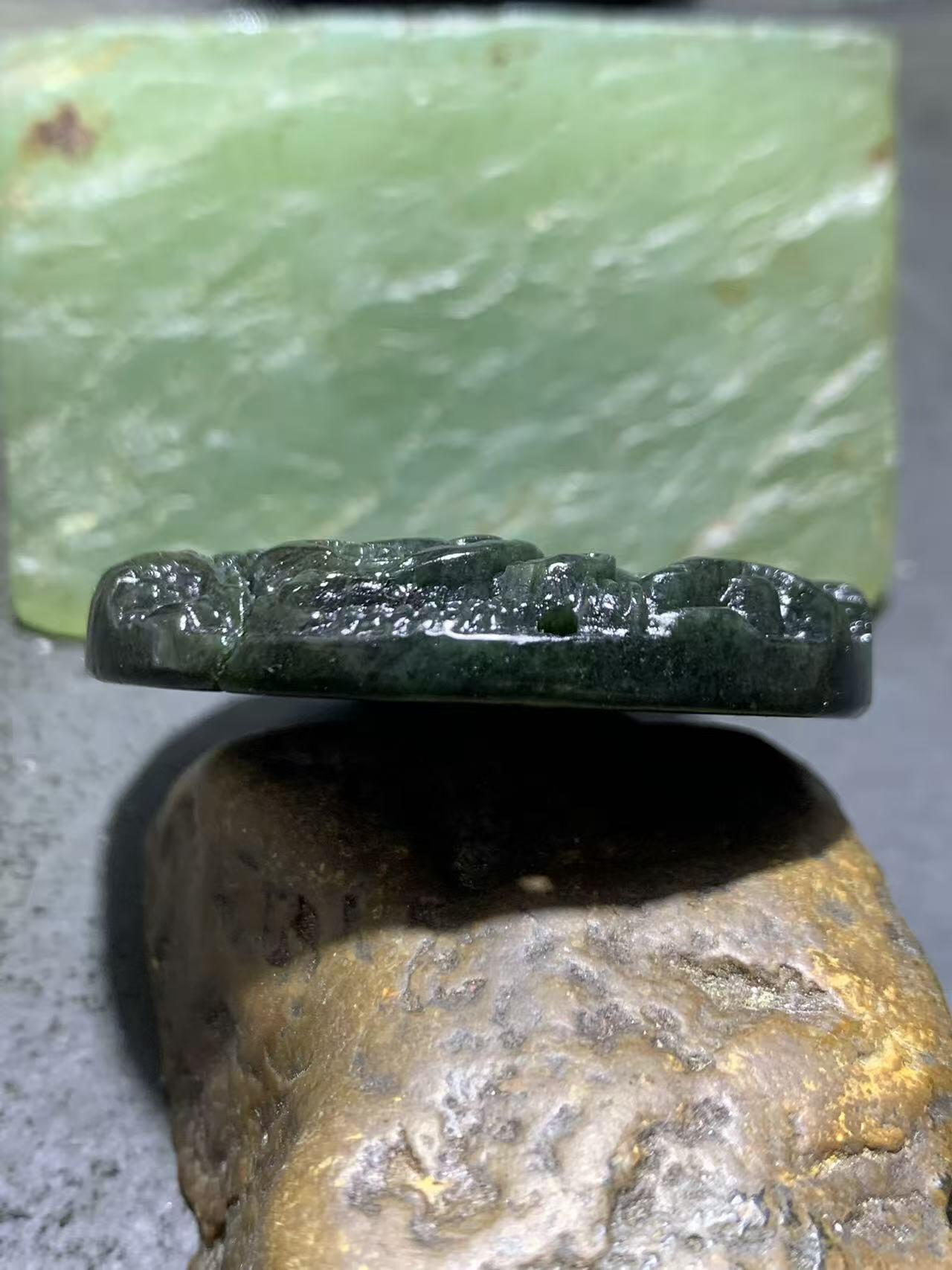 天然新疆和田青玉掉了招财进宝金蟾通货吊坠1个，