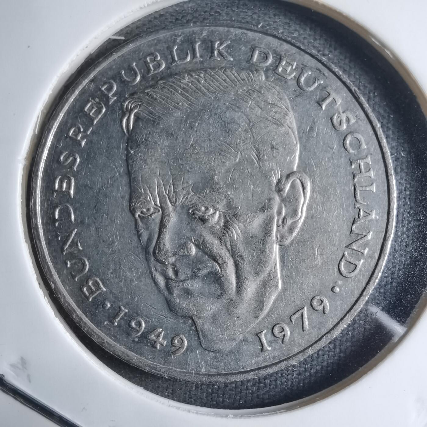 沼泽如烟--第909场 德国1988年2马克