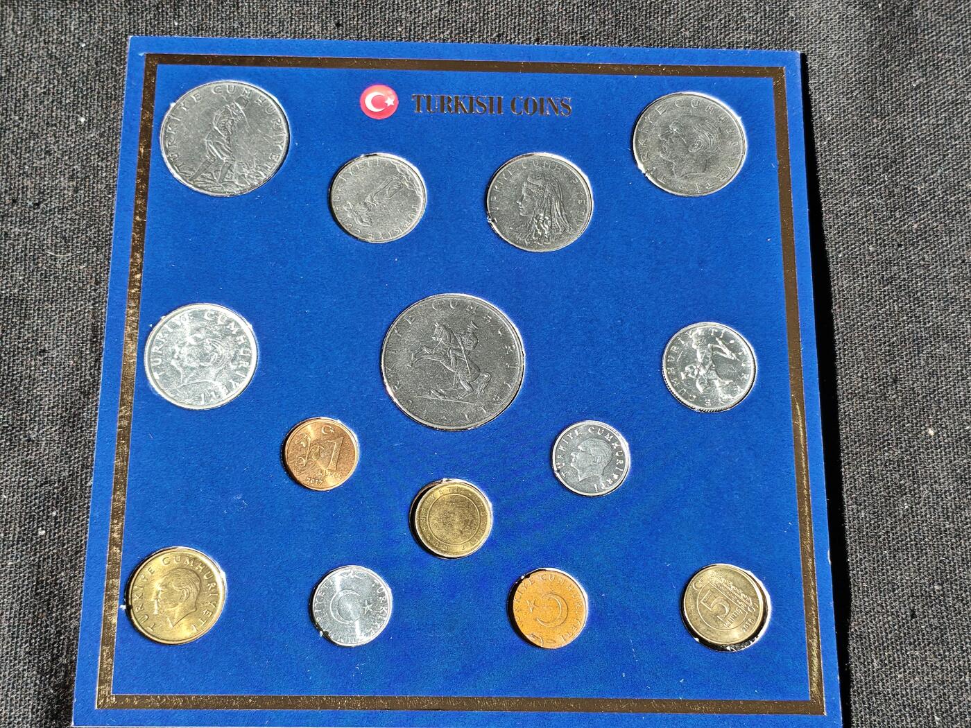 刘世昌艺术品销售中心～虎踞龙蟠*金杨在线联拍群第510期 土耳其硬币册，含14枚硬币，品相如图。