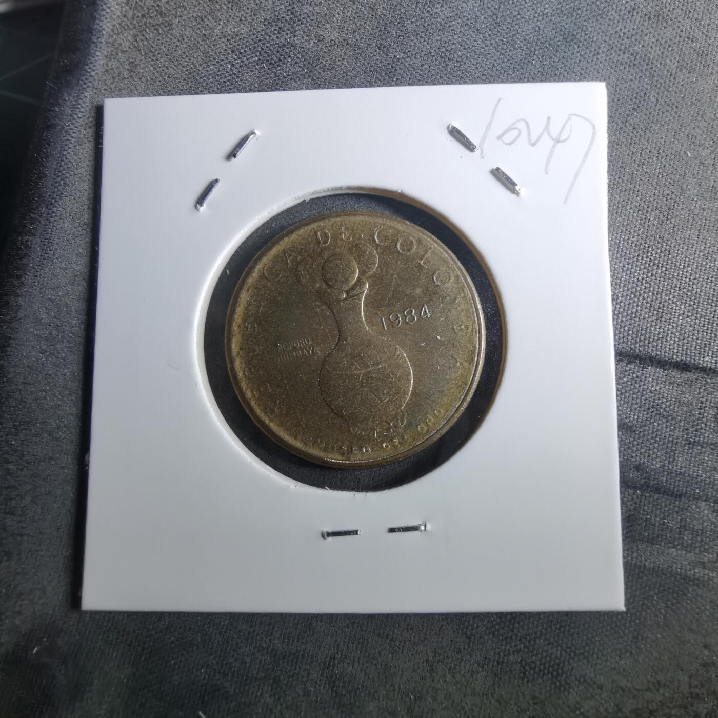 沼泽如烟--第910场 哥伦比亚1984年20比索