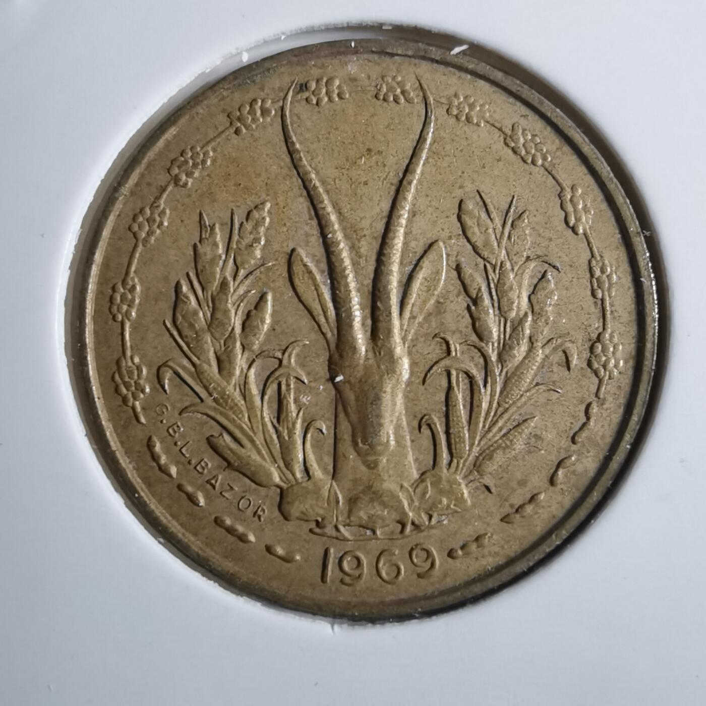 沼泽如烟--第910场 西非1969年5法郎