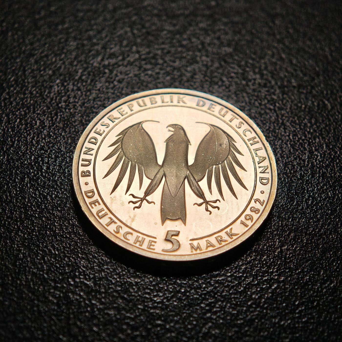 【德藏】世界币章拍卖第154期（拍品征集中~欢迎藏友联系） 1982年 德国哥德逝世150周年5马克纪念镍币 直径约：28.9mm；重约：10g