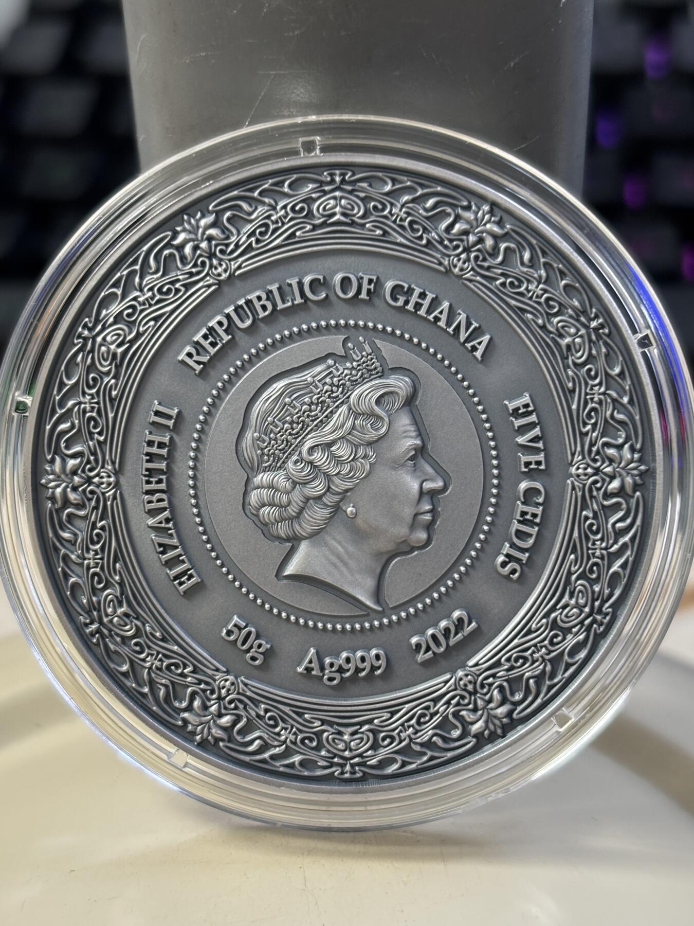 第182期拍卖 加纳2022年健康女神系列7Airmid彩色仿古纪念银币，999银，50克，发行500枚