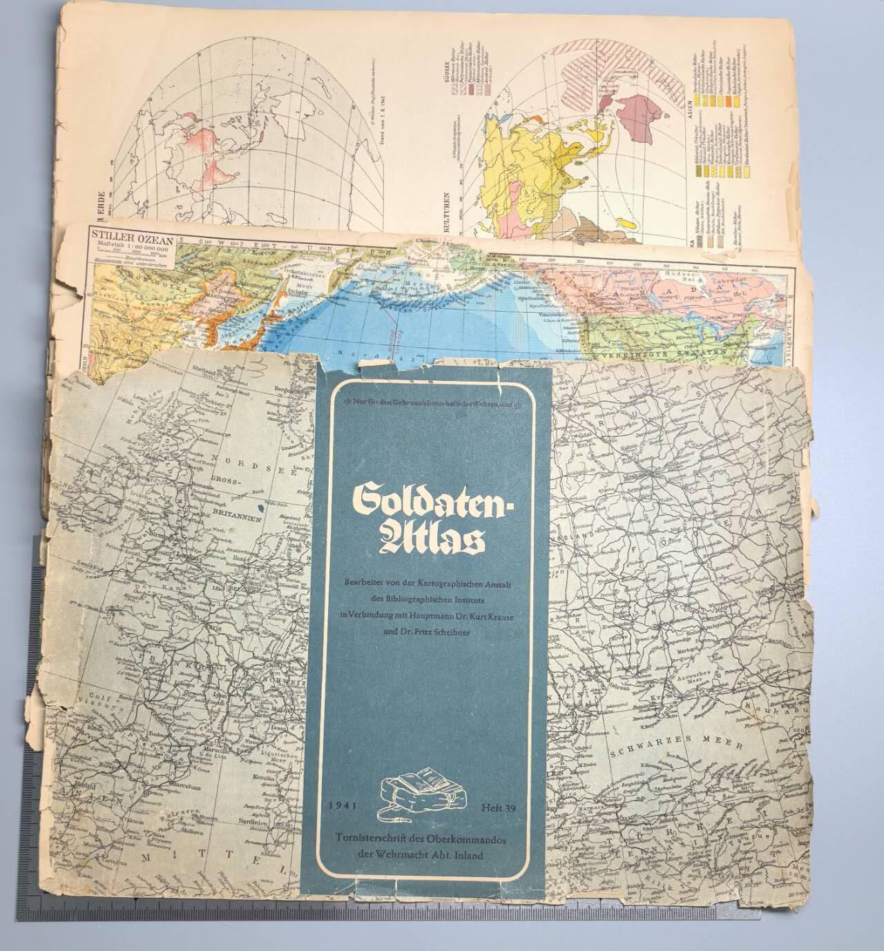 小驴勋章奖章收藏11月22日周六晚六点拍卖（珍爱和平，收藏战争，铭记历史，勿忘国耻，忠党爱国。有偿代拍，送拍规则在简介最后，参拍须阅读规则后再参拍，关系到运费包装发货时效真假辨别等关键信息，拍卖时不再发原图，看大图店主微信码在拍卖店铺介绍里） 1941年得3军事地图册