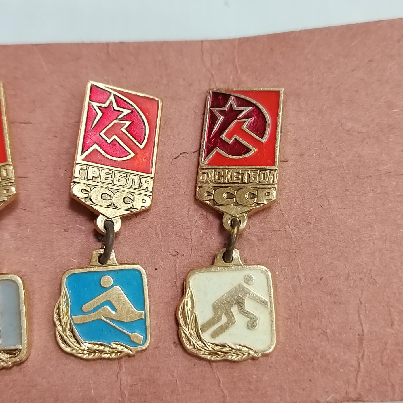 PCAI钱币21-614   外币与其他钱币小专场 较稀少的纪念章一套