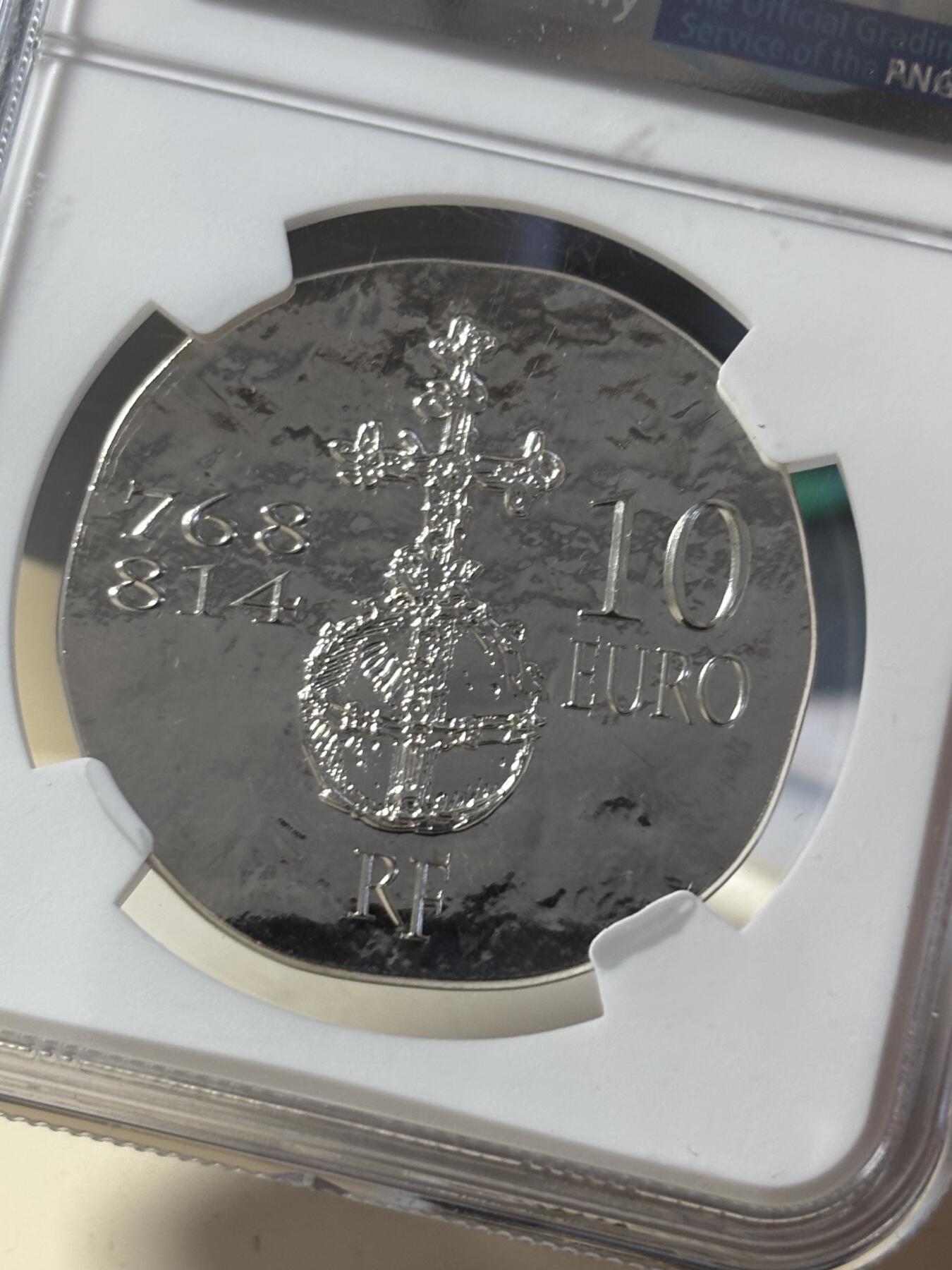 第182期拍卖 获奖法国2011年君王系列查理曼大帝仿古纪念银币NGC-PF68原盒证书，900银，发行20000枚，2011年世界硬币大奖-最佳克郎币