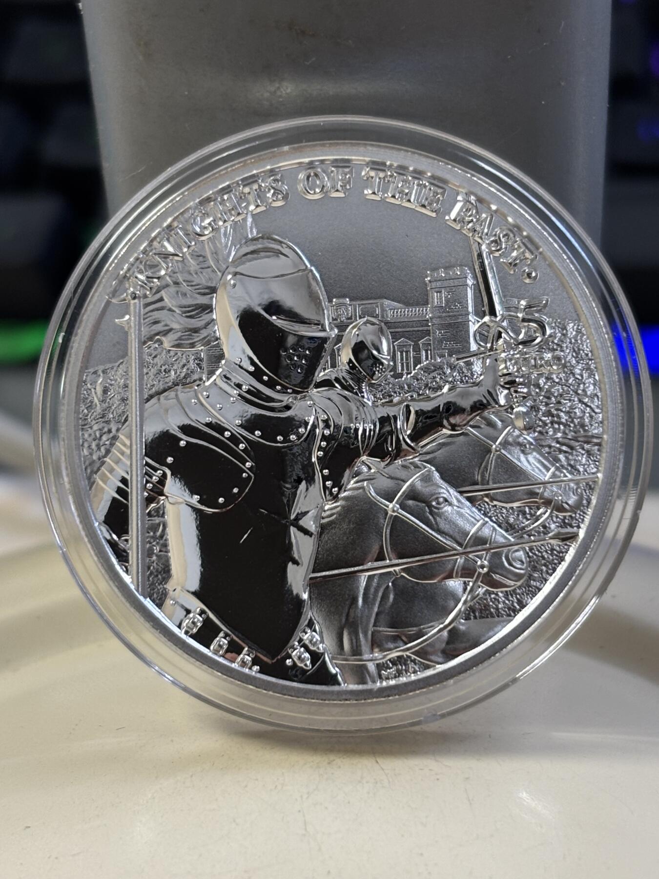 第182期拍卖 卡装马耳他2021年过去的骑士团系列1盎司纪念银币,9999银，发行15000枚，