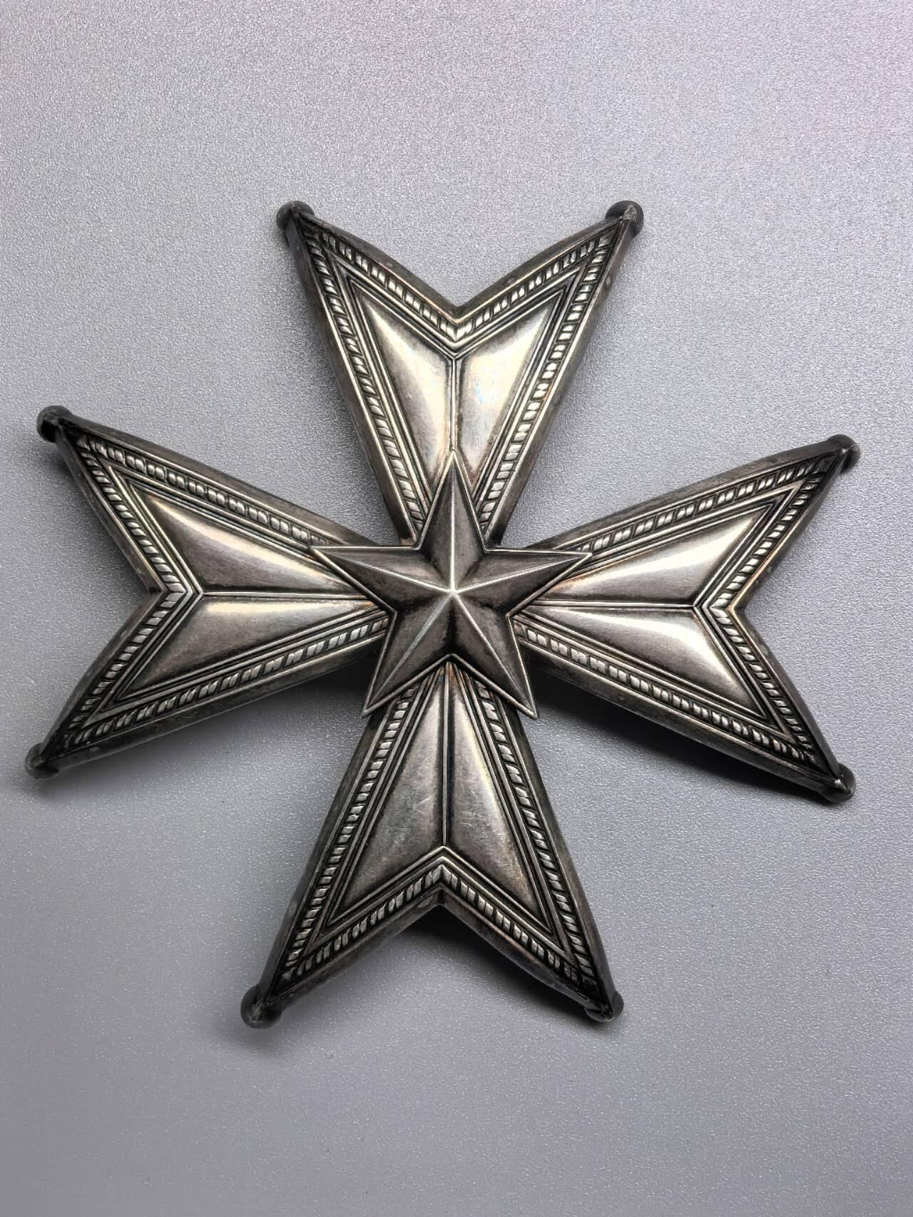 小驴勋章奖章收藏11月22日周六晚六点拍卖（珍爱和平，收藏战争，铭记历史，勿忘国耻，忠党爱国。有偿代拍，送拍规则在简介最后，参拍须阅读规则后再参拍，关系到运费包装发货时效真假辨别等关键信息，拍卖时不再发原图，看大图店主微信码在拍卖店铺介绍里） 瑞典北极星勋章，指挥官一级北极星勋章，银质星芒章，C.F.CARLMAN造，背杆基座内部有清晰的厂标银戳和年份戳