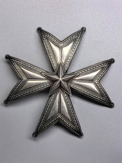 小驴勋章奖章收藏11月22日周六晚六点拍卖（珍爱和平，收藏战争，铭记历史，勿忘国耻，忠党爱国。有偿代拍，送拍规则在简介最后，参拍须阅读规则后再参拍，关系到运费包装发货时效真假辨别等关键信息，拍卖时不再发原图，看大图店主微信码在拍卖店铺介绍里） - 瑞典北极星勋章，指挥官一级北极星勋章，银质星芒章，C.F.CARLMAN造，背杆基座内部有清晰的厂标银戳和年份戳