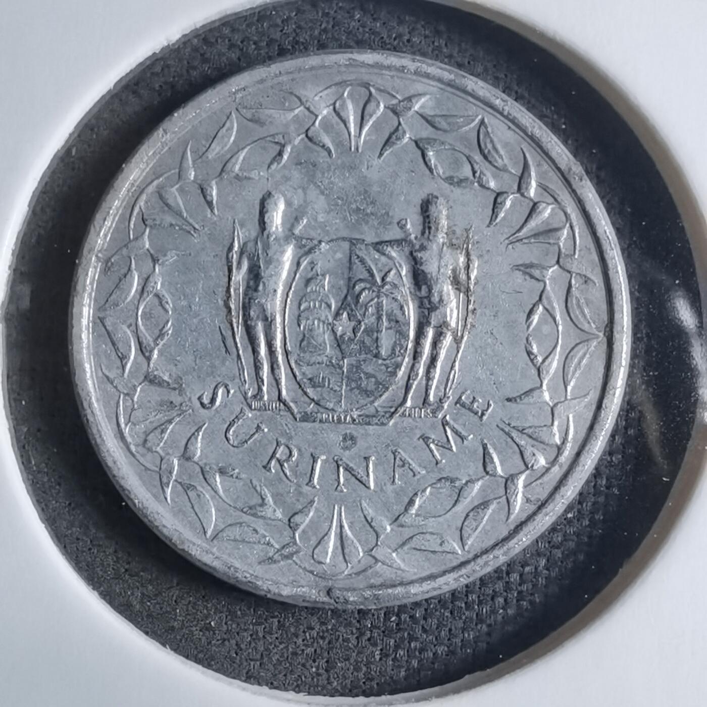 沼泽如烟--第909场 苏里南1980年一分