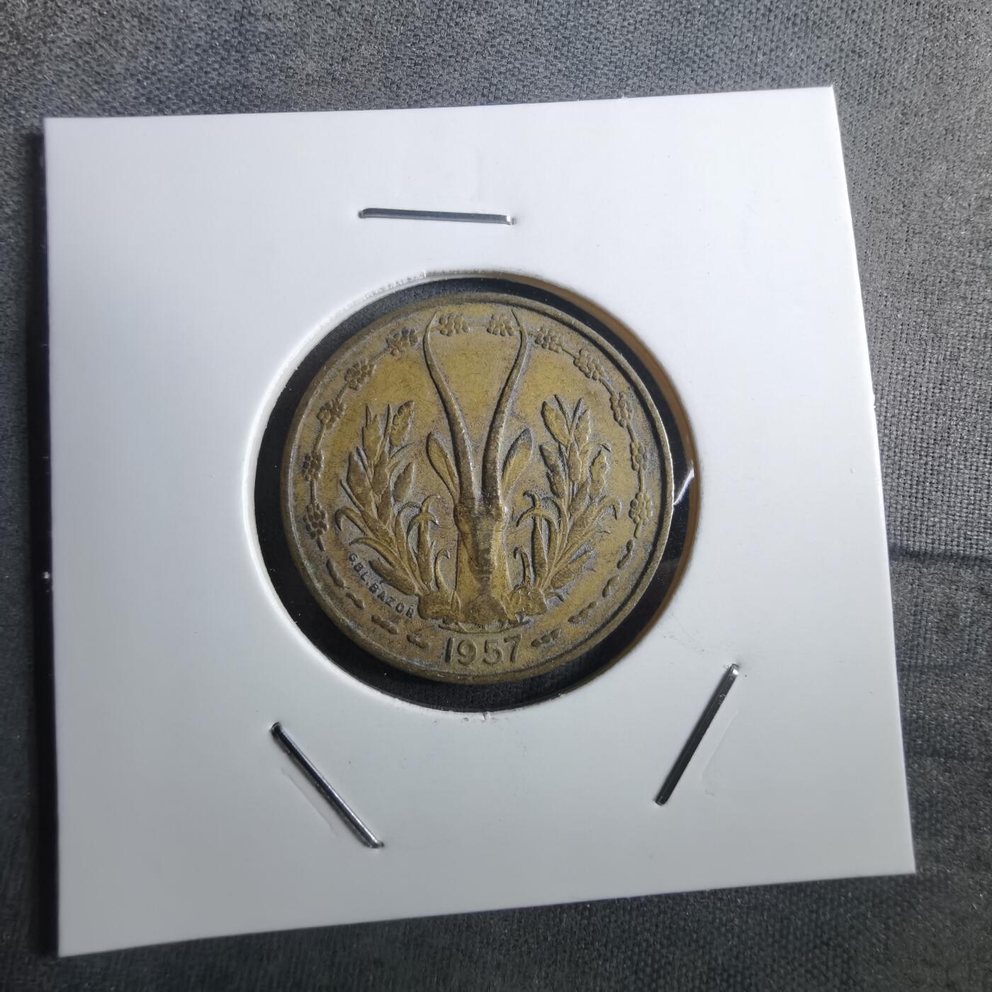 沼泽如烟--第910场 法属多哥1957年10法郎