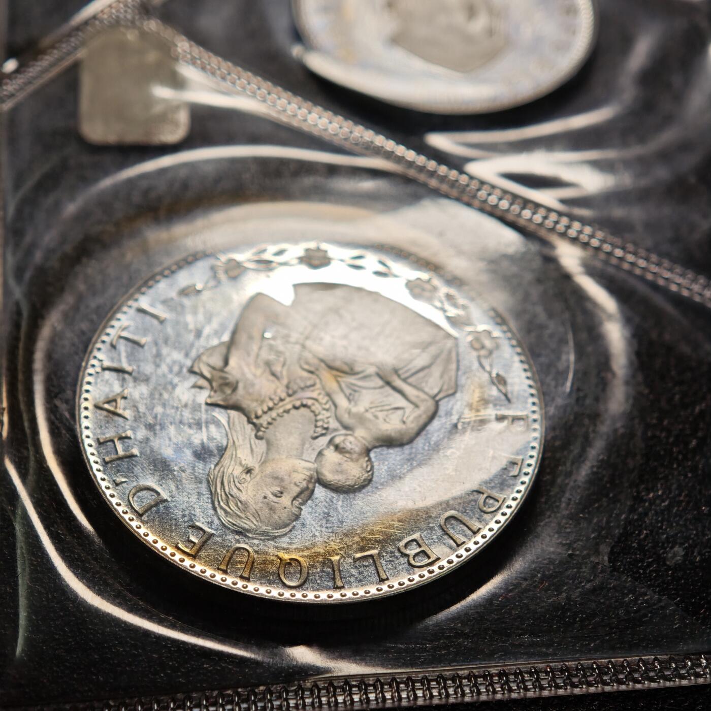 【德藏】世界币章拍卖第154期（拍品征集中~欢迎藏友联系） 1973年 海地精制纪念套币 原册