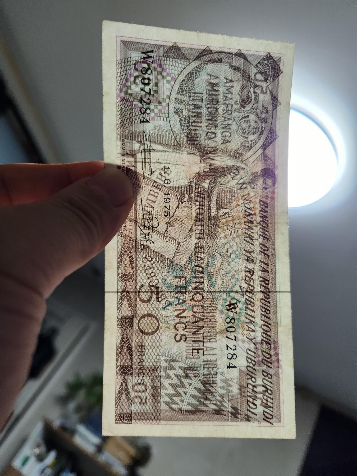 11月23号晚上8点 外国纸币自动截拍第63场 布隆迪1975年50美品