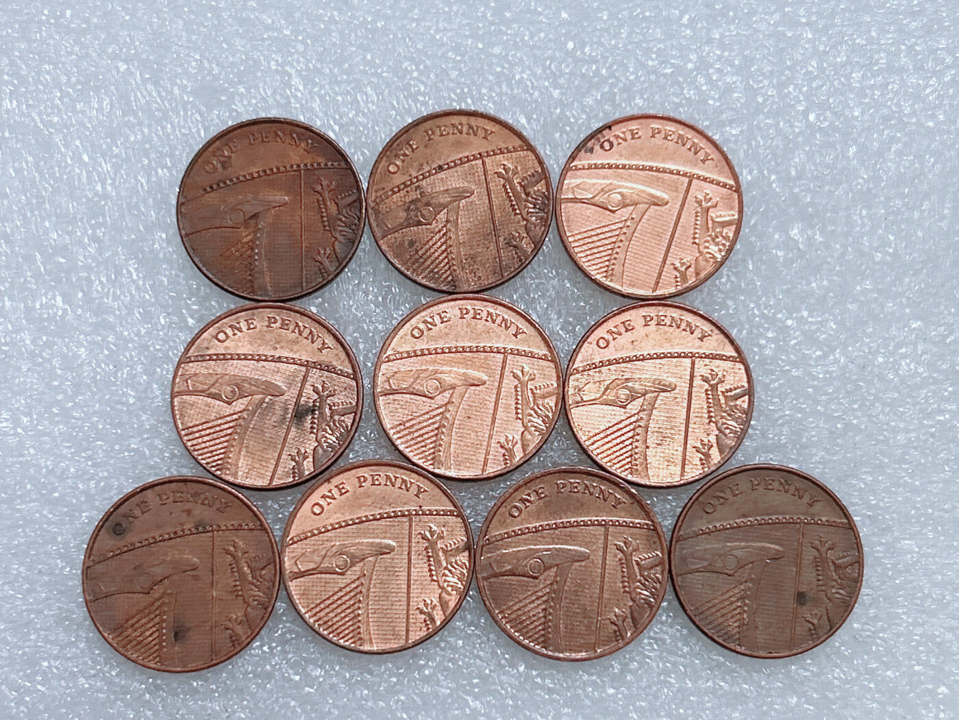 第一海外回流一元起拍收藏 散集专场  第270期 英国1便士盾牌硬币 10枚