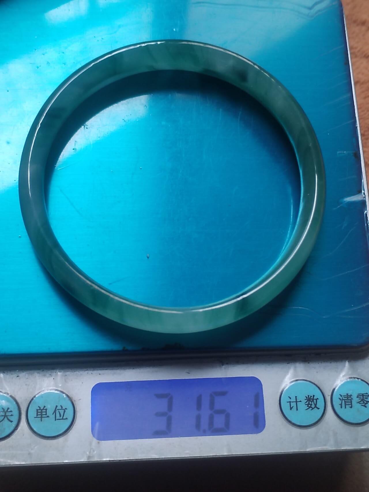 玉石 手镯 手串 翡翠飘花手镯。