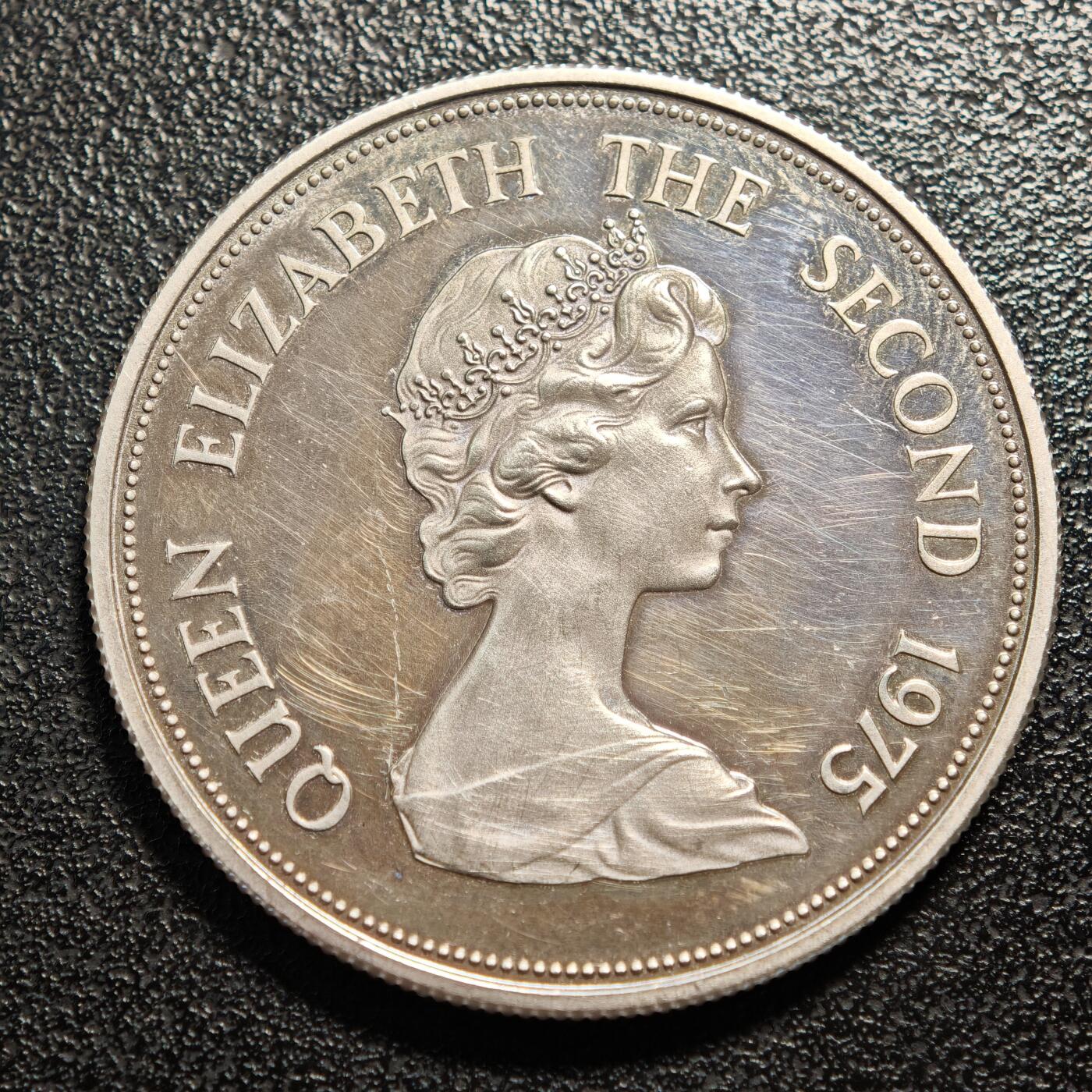 【德藏】世界币章拍卖第154期（拍品征集中~欢迎藏友联系） 1975年 毛里求斯动物保护蝴蝶25卢比纪念大银币 直径约：38.5mm；重约：28.2g