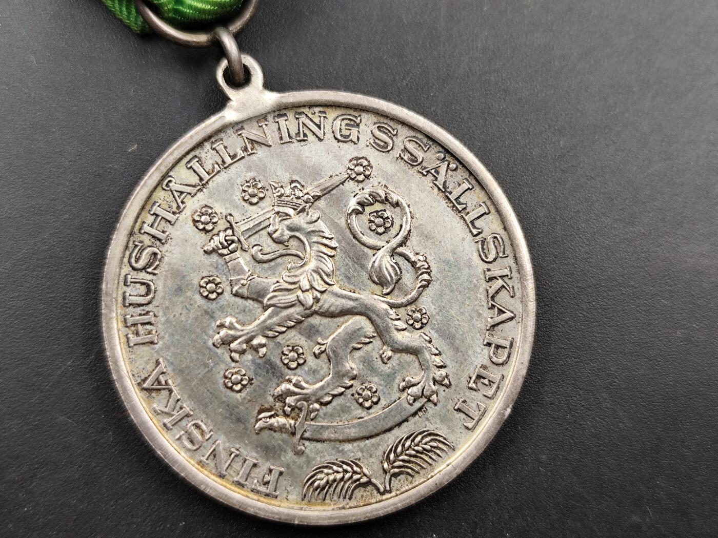 11月18日奖章钱币专场（明天晚上继续更新，太累了今天） 芬兰作家协会银质奖章21.1g