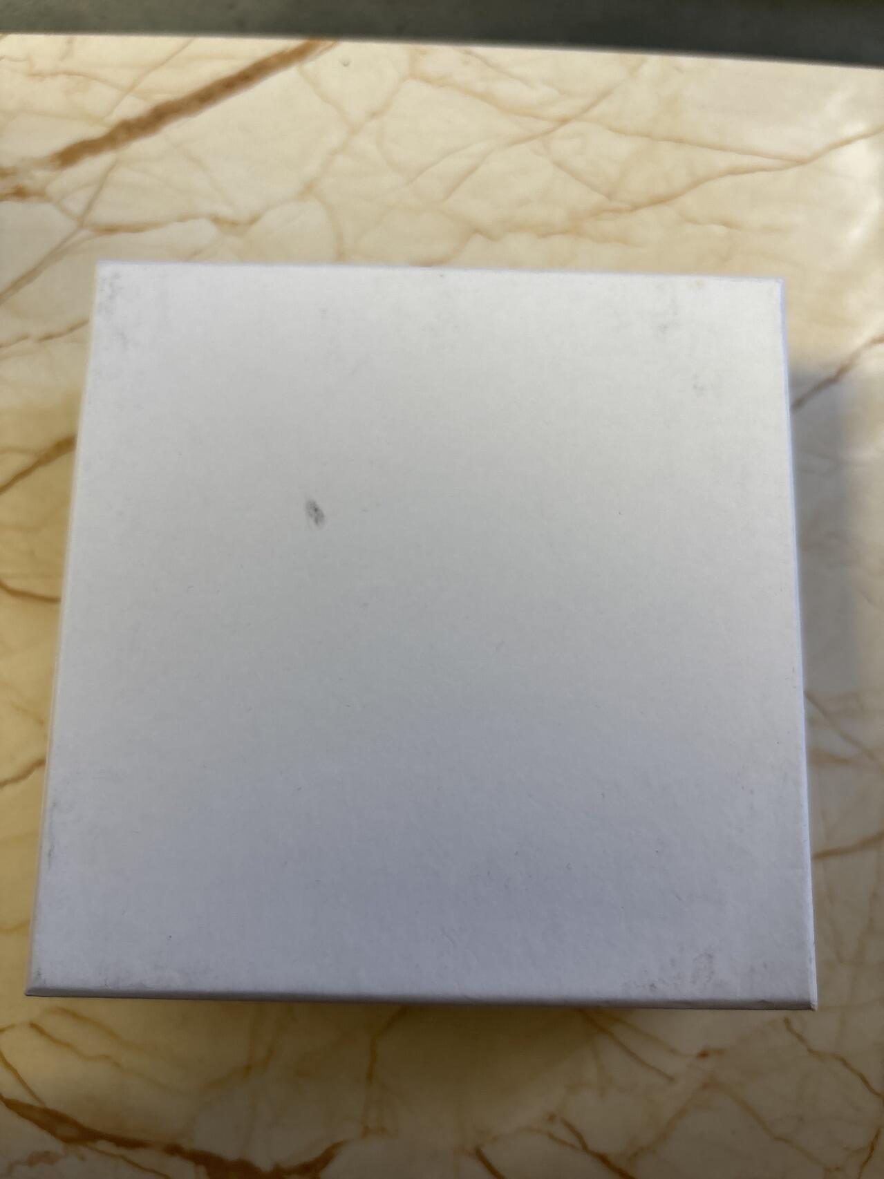 第182期拍卖 喀麦隆2021年爱情系列爱经3盎司高浮雕仿古彩银币，999银，发行500枚，有掉漆