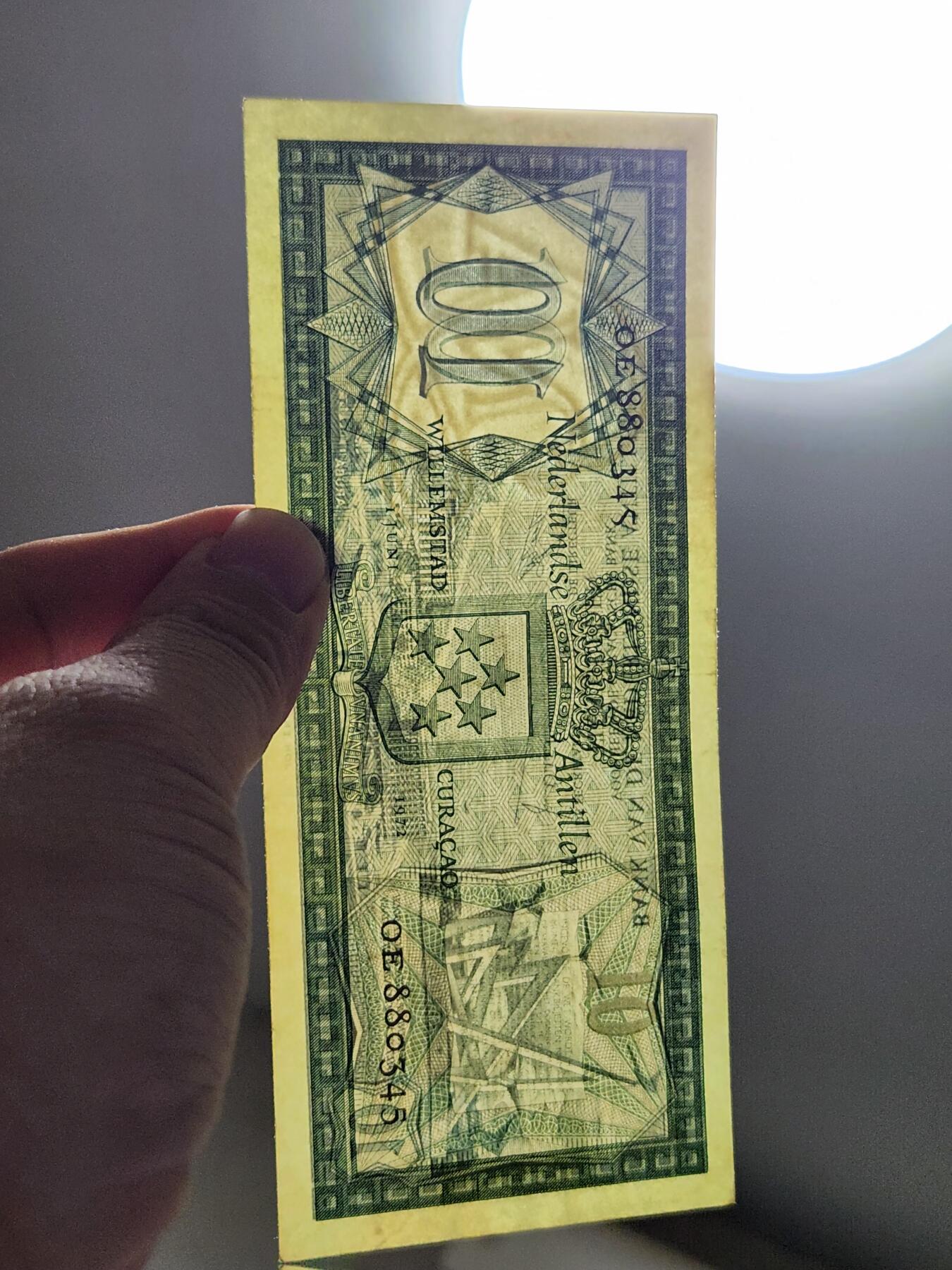 11月23号晚上8点 外国纸币自动截拍第63场  荷属安的列斯10盾纸币 1972年 早期品种 极美品