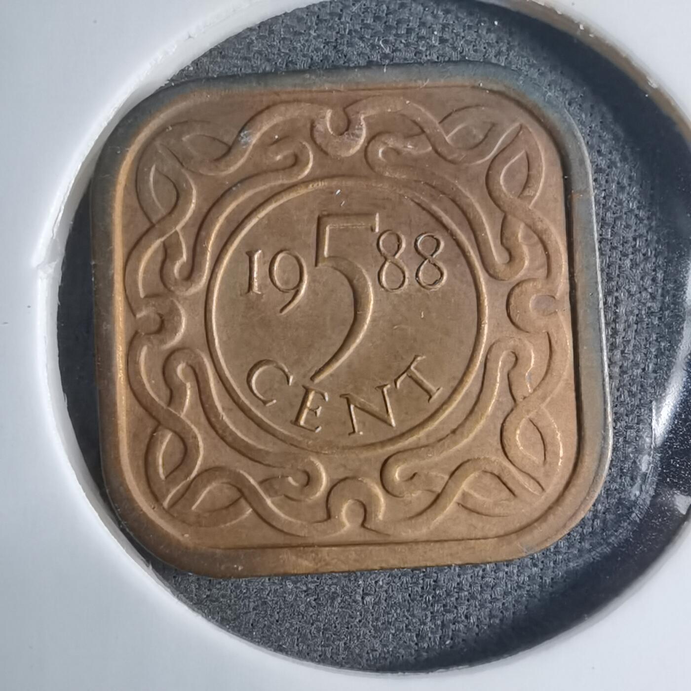 沼泽如烟--第909场 苏里南1988年五分