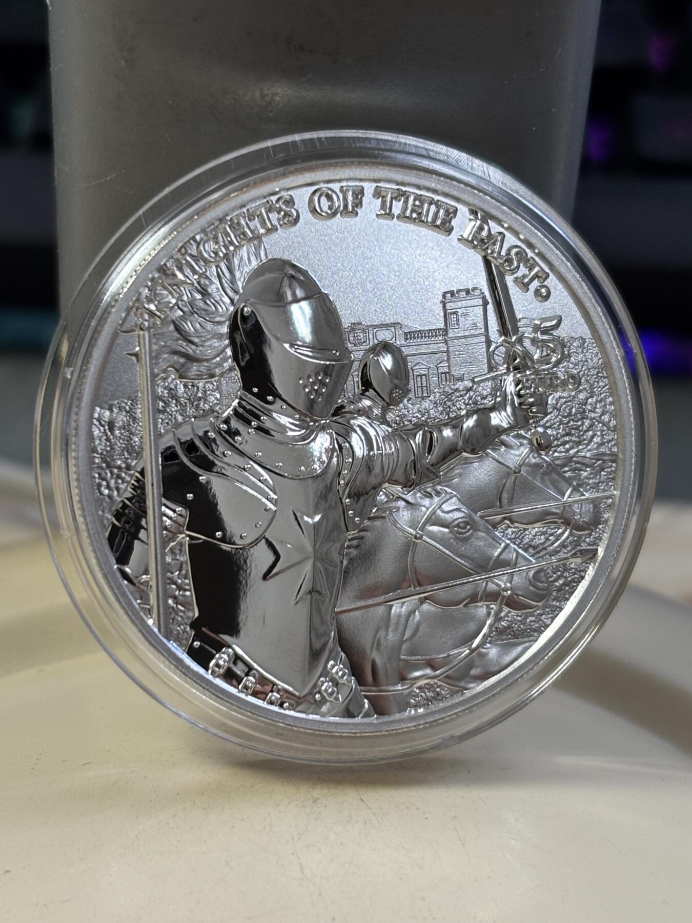 第182期拍卖 卡装马耳他2021年过去的骑士团系列1盎司纪念银币,9999银，发行15000枚，