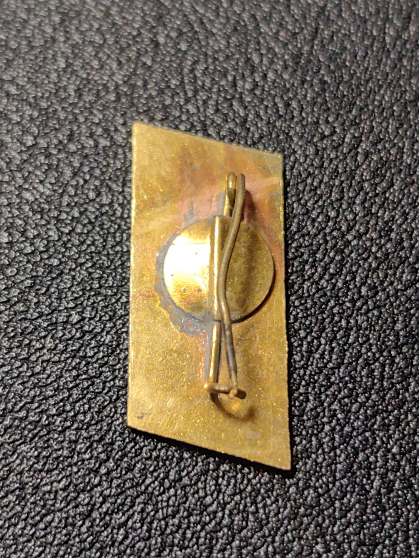 靖甫拍卖第十一场 匈牙利共青团二战胜利25周年集会证章