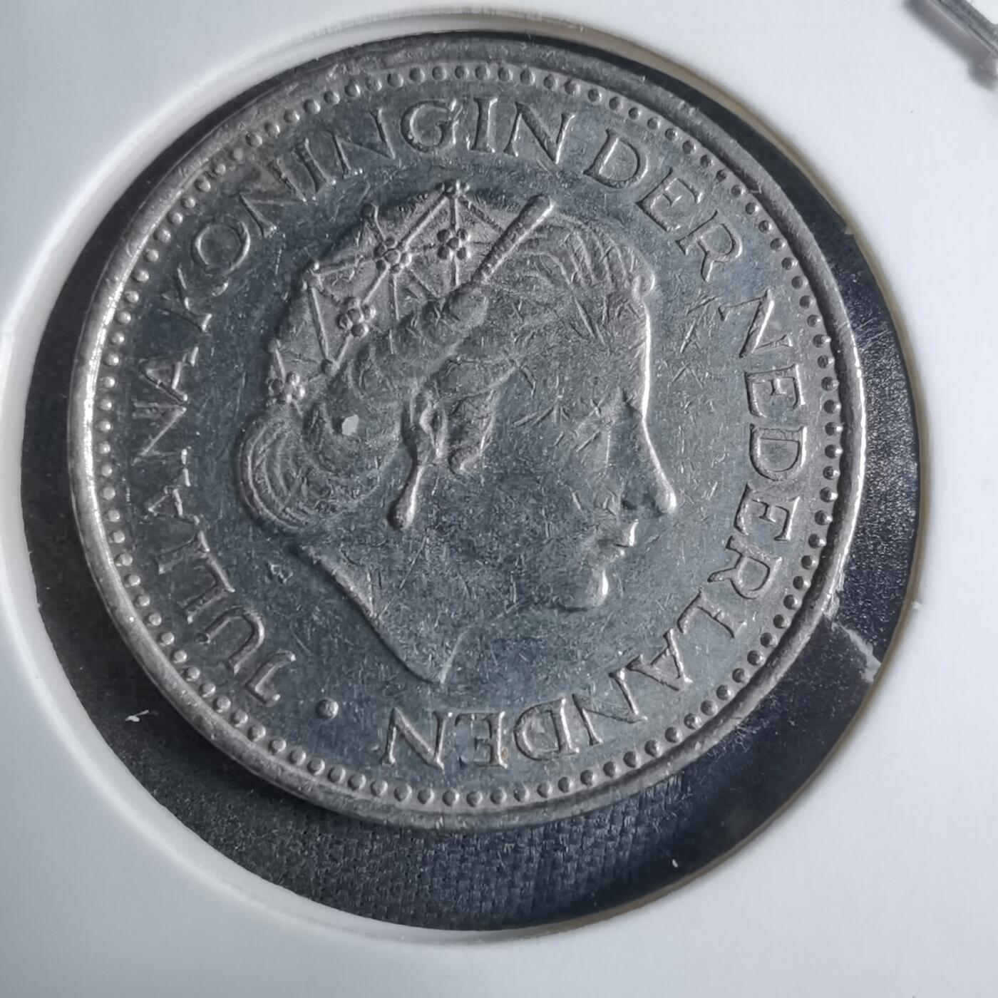 沼泽如烟--第909场 荷兰1979年1盾