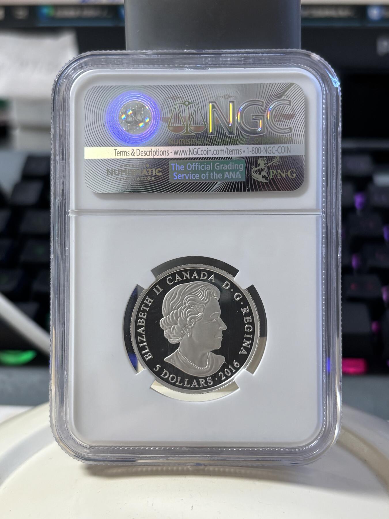 第182期拍卖 加拿大2016年幸运石系列11月锆石纪念银币NGC-PF70，9999银，7.96克