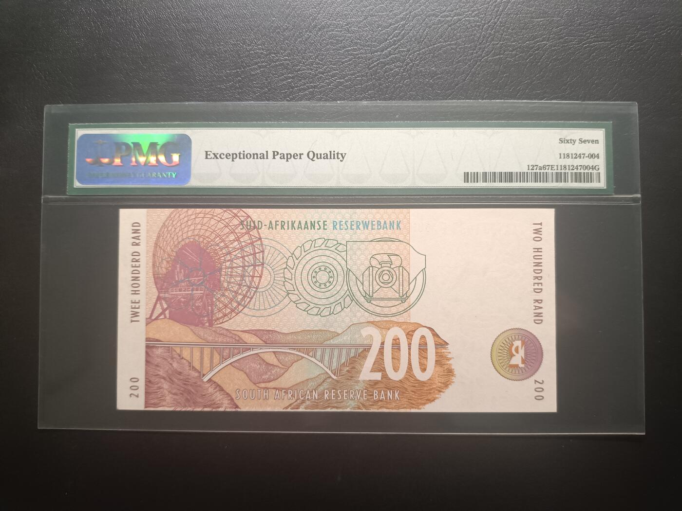 2025十一月第五期，总第203期 南非1994版200兰特PMG67epq稀有首冠AA/E，猎豹和大桥，最高面值