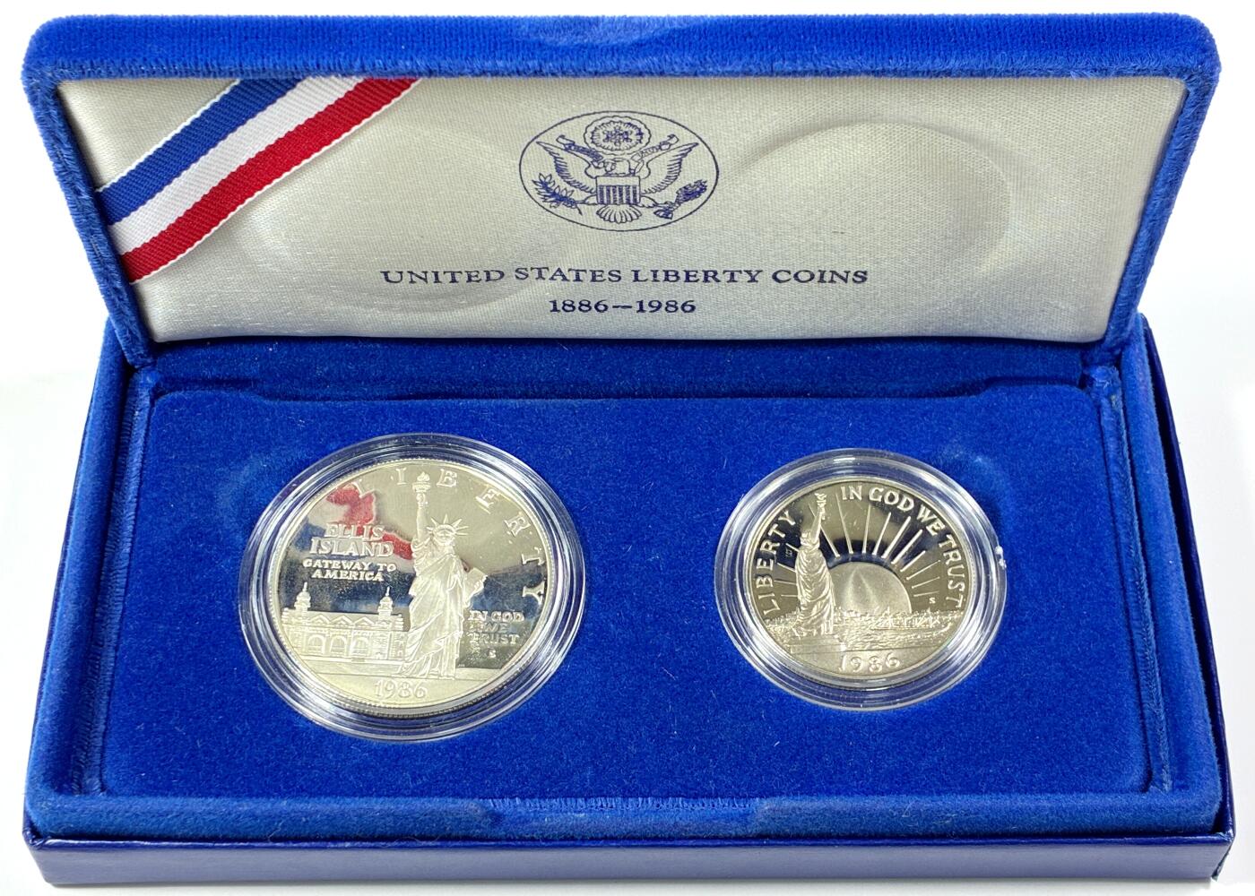 【雨安】【直播拍卖】【世界币章115期-裸币】2025-11-21 周五 19:30 保真 [现代钱币] USA 美国 装帧 1986年 1美元 1/2美元 独立百年纪念银币