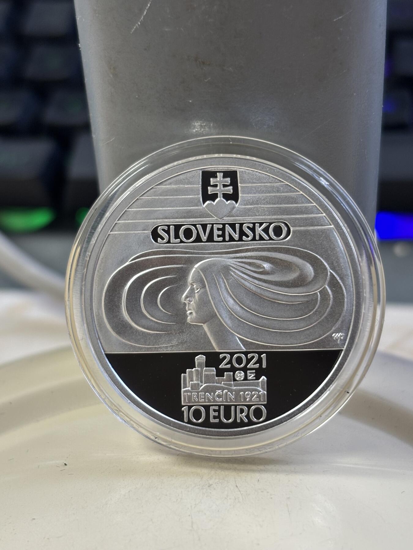 第182期拍卖 斯洛伐克2021年教师合唱团成立周年精制纪念银币，900银，18克，有瑕疵