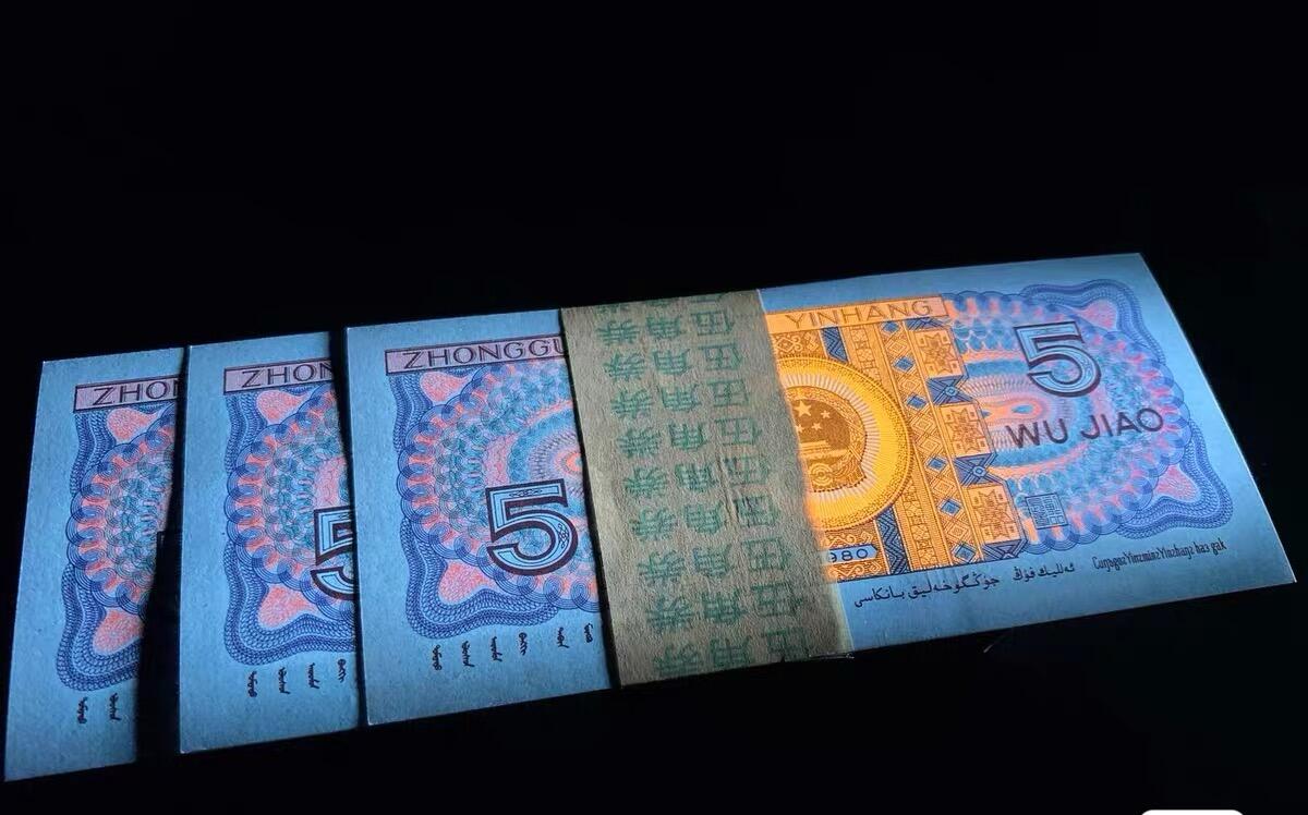 至尊满版中国红．至尊夕阳双蝶