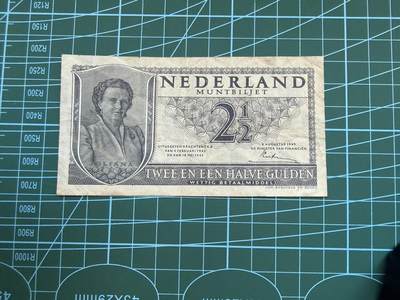 【炜奕收藏】，第五十一期 - 1949年荷兰2-1/2盾，品相如图