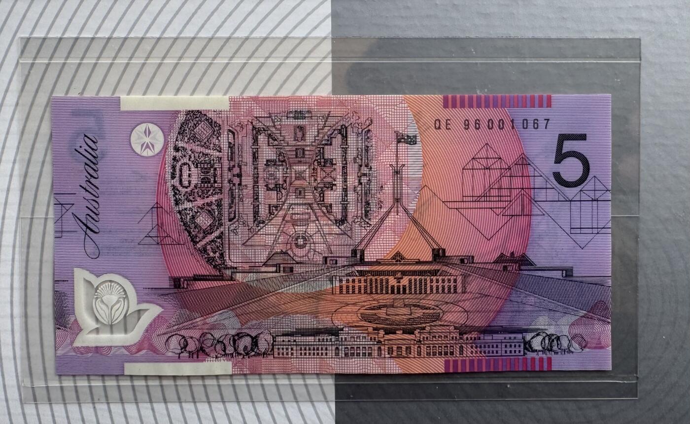 2025第25场（总第225期）：精品测试钞、纪念钞、塑料钞、连体钞综合场 黑字版/QE女王冠 澳大利亚“货币十进制30周年”5元塑料纪念钞册装UNC（第1067号）